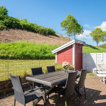 5 Person In Aabenraa-by Traum *